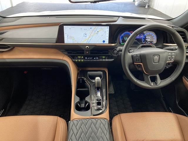 TOYOTA Crown Sport Z Pearl White 2024′ D2P1G
