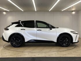 
									TOYOTA Crown Sport Z Pearl White 2024′ D2P1G full								
