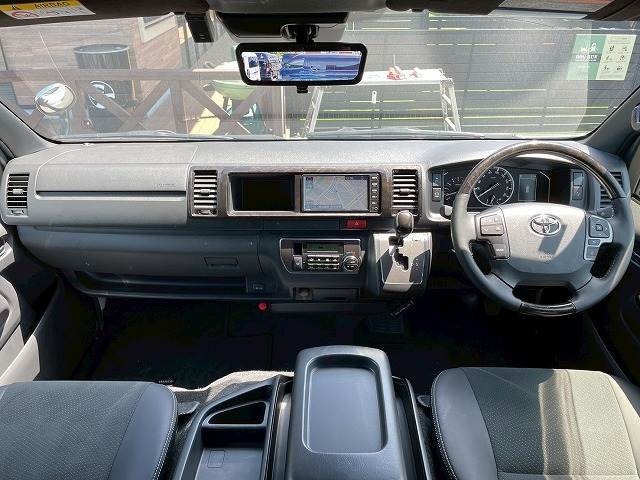TOYOTA Hiace Van Wide S-GL Dark Prime 2 Long MR Pearl White 2023′ D2PIS