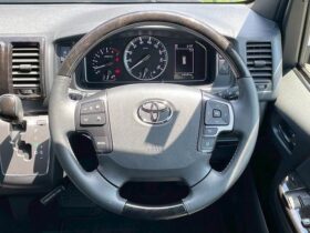 
									TOYOTA Hiace Van Wide S-GL Dark Prime 2 Long MR Pearl White 2023′ D2PIS full								