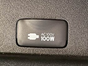 
									TOYOTA Hiace Van Wide S-GL Dark Prime 2 Long MR Pearl White 2023′ D2PIS full								