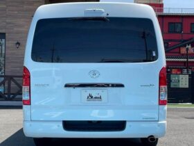 
									TOYOTA Hiace Van Wide S-GL Dark Prime 2 Long MR Pearl White 2023′ D2PIS full								