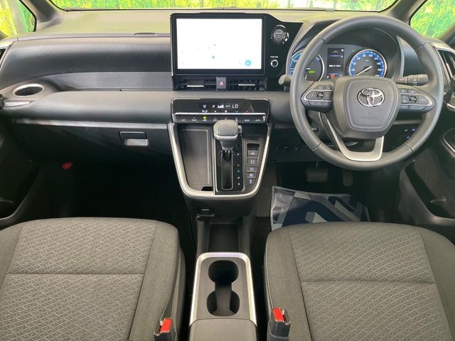 TOYOTA Noah S-G Pearl White 2023′ D2PW2