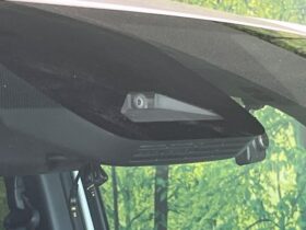 
									TOYOTA Noah S-G Pearl White 2023′ D2PW2 full								