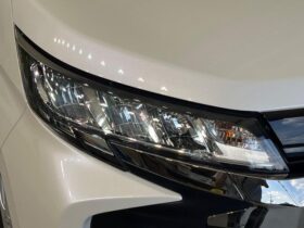 
									TOYOTA Noah S-G Pearl White 2023′ D2PW2 full								