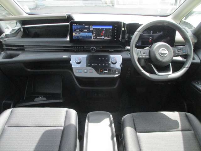 NISSAN Serena e-4ORCE Highway Star V Beige 2024′ D2QNM