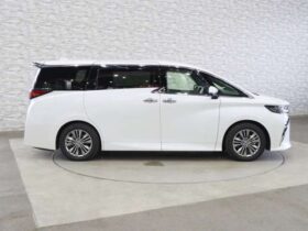 
									TOYOTA Alphard Z Pearl White 2023′ D2QOF full								