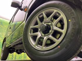 
									SUZUKI Jimny XC Green 2025′ D2QOS full								