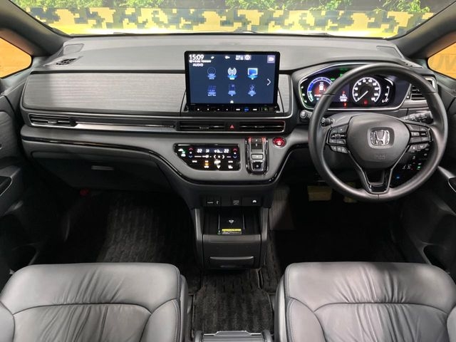 Honda Odyssey Absolute EX Black Edition Pearl White 2024′ D4U76