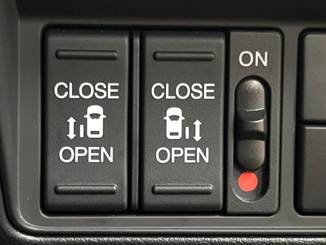 Honda Odyssey Absolute EX Black Edition Pearl White 2024′ D4U76