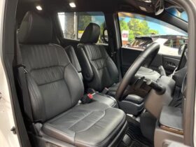 
									Honda Odyssey Absolute EX Black Edition Pearl White 2024′ D4U76 full								
