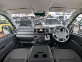 
									TOYOTA Hiace Van DX GL Package Long White 2025′ D4ULB full								