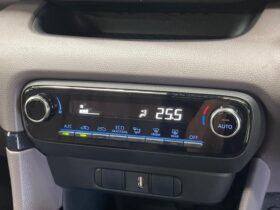 
									TOYOTA Yaris G Pearl White 2020′ D4UTM full								