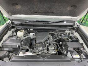 
									TOYOTA Land Cruiser Prado TX L Package Pearl White 2023′ D4VOG full								