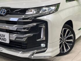 
									TOYOTA Noah S-Z Pearl White 2024′ D4VPE full								