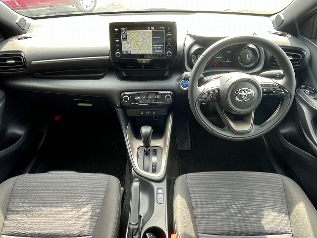TOYOTA Yaris Hybrid Z Pearl White 2023′ D4XKI