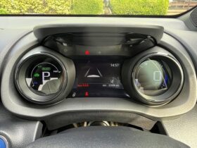 
									TOYOTA Yaris Hybrid Z Pearl White 2023′ D4XKI full								