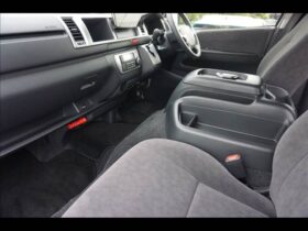 
									TOYOTA Hiace Wagon Grand Cabin Finetech Tourer 4 Pearl White 2025′ D4YFQ full								
