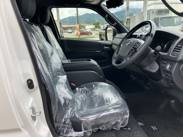 TOYOTA Hiace Van Super GL Dark Prime S Long Pearl White 2025′ D63Y2