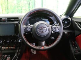 
									TOYOTA 86 RZ Pearl White 2022′ D6Z1L full								