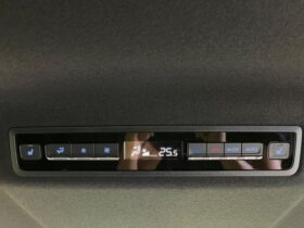 
									TOYOTA Noah Hybrid S-Z Pearl White 2025′ D6Z2C full								