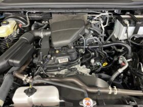 
									TOYOTA Land Cruiser Wagon VX Black 2024′ D6ZFW full								