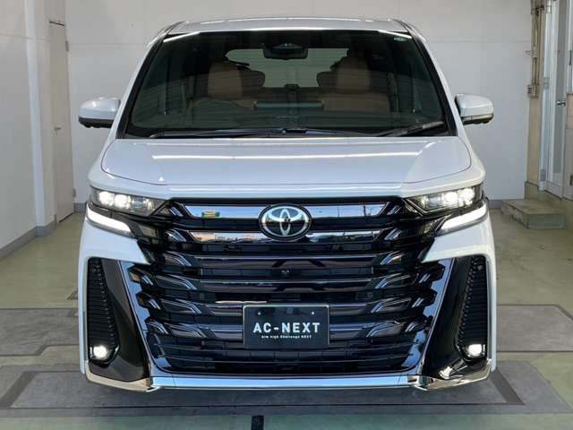 TOYOTA Vellfire Z Premier Pearl White 2024′ D70EU