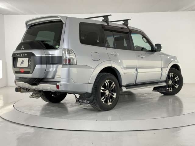 MITSUBISHI Pajero Super Exceeded Silver 2015′ D70GU