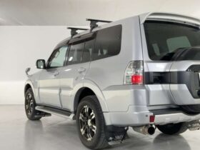 
									MITSUBISHI Pajero Super Exceeded Silver 2015′ D70GU full								