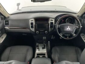 
									MITSUBISHI Pajero Super Exceeded Silver 2015′ D70GU full								