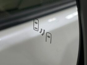 
									TOYOTA Land Cruiser Prado TX L Packet Matte Black Ed Pearl White 2023′ D711R full								