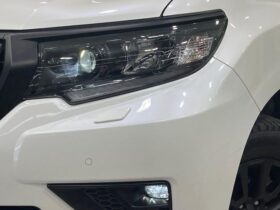 
									TOYOTA Land Cruiser Prado TX L Packet Matte Black Ed Pearl White 2023′ D711R full								