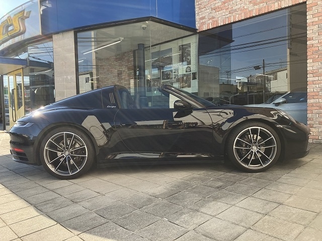 Porsche 911 Targa 4 Black 2021′ D73A9