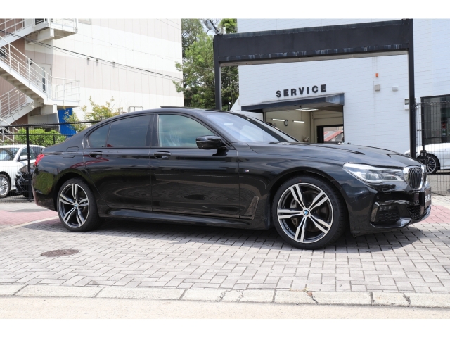 BMW 7 Series 740i M Sport Black 2015′ D7E7L