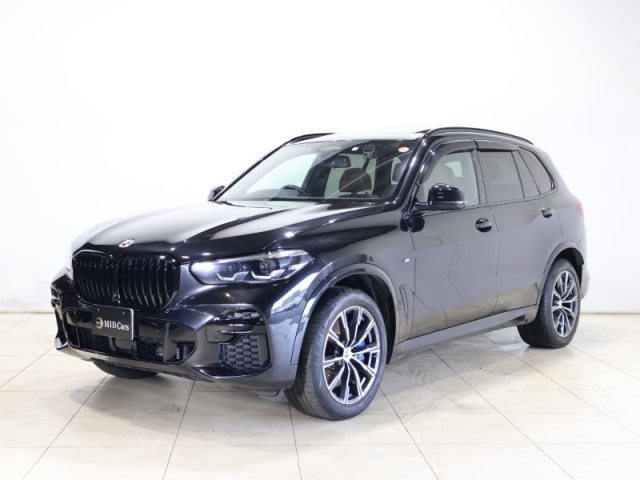 BMW X5 xDrive40d M Sport Black 2023′ D893R