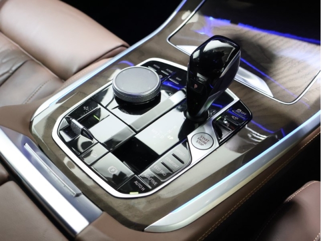 BMW X5 xDrive40d M Sport Black 2023′ D893R
