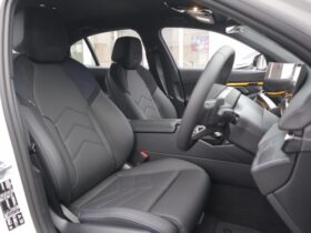 
									BMW 5 Series 523d xDrive M Sport Pearl White 2025′ D8WC4 full								