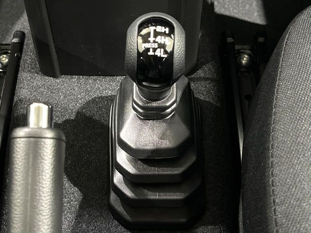 SUZUKI Jimny XC Black 2025′ D94FX
