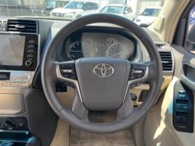 
									TOYOTA Land Cruiser Prado TX L Packet Matte Black Ed Pearl White 2023′ D94II full								
