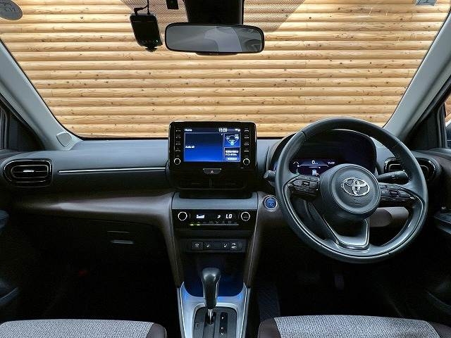 TOYOTA Yaris Cross Z Pearl White 2021′ D953X