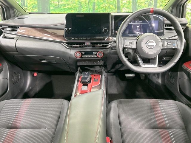 NISSAN AURA Nismo White/Black 2023′ D95KZ