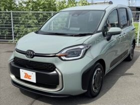 
									TOYOTA Sienta Hybrid Z  Late  10.5 DA  All Green 2025′ D98RQ full								