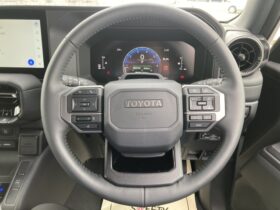 
									TOYOTA Land Cruiser Wagon VX Pearl White 2024′ D9JD1 full								