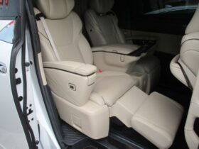 
									TOYOTA Alphard Executive Lounge Pearl White 2024′ DB1FX full								