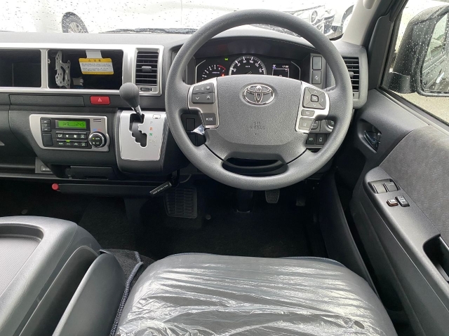 TOYOTA Hiace Wagon Wide GL Long Middle Roof Black 2025′ DB975