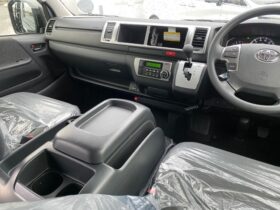 
									TOYOTA Hiace Wagon Wide GL Long Middle Roof Black 2025′ DB975 full								