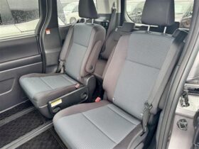 
									TOYOTA Noah 1.8 x HV 7 people Gray 2024′ DBDGH full								