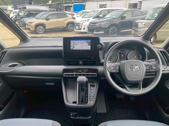 TOYOTA Noah 1.8 Hybrid x 7 Gray 2024′ DBDL4