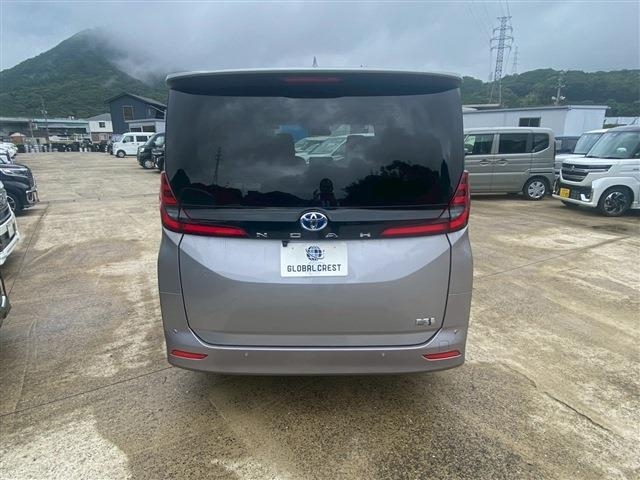 TOYOTA Noah 1.8 Hybrid x 7 Gray 2024′ DBDL4