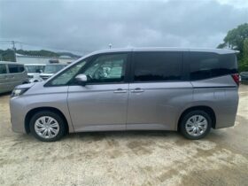 
									TOYOTA Noah 1.8 Hybrid x 7 Gray 2024′ DBDL4 full								